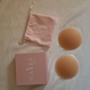 NWOT Cakes Nipple Covers